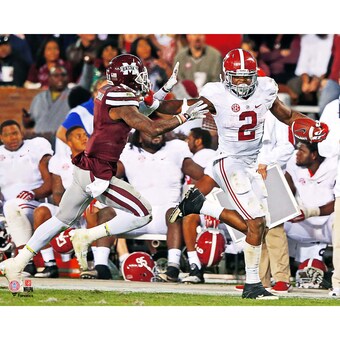 Derrick Henry Alabama Crimson Tide Fanatics Authentic Unsigned Stiff Arm Photograph